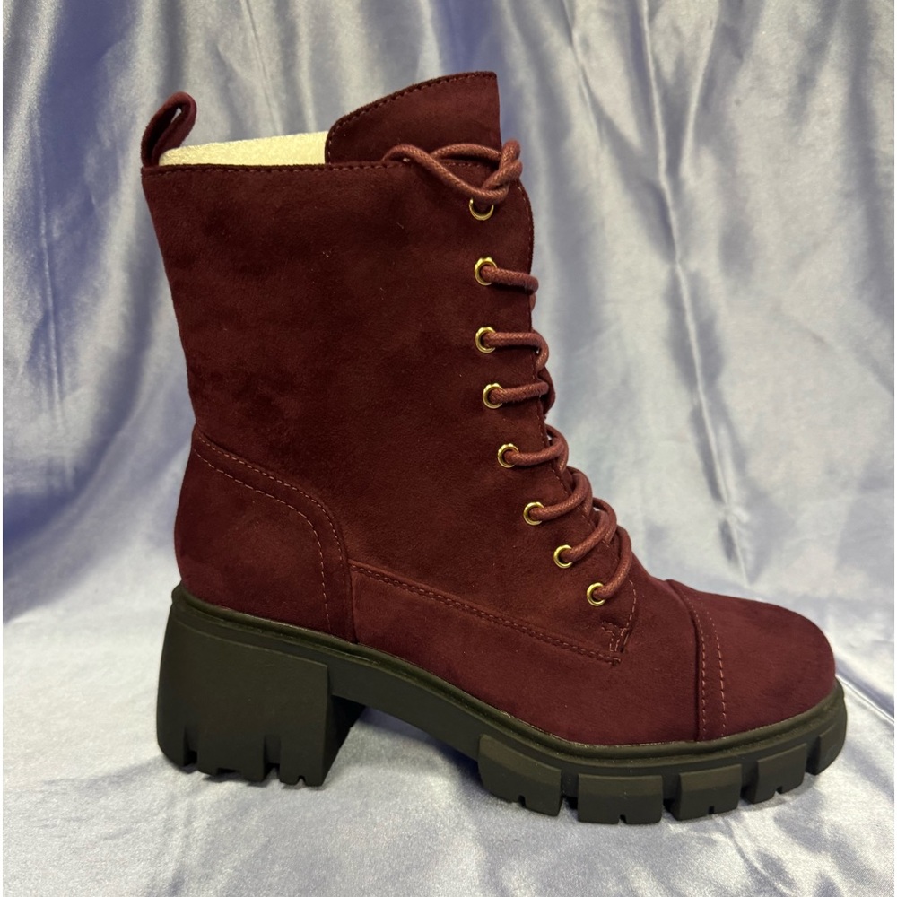 Hiking Burgundy Boot.  Several sizes available.